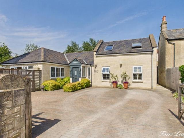 2 bedroom detached house for sale