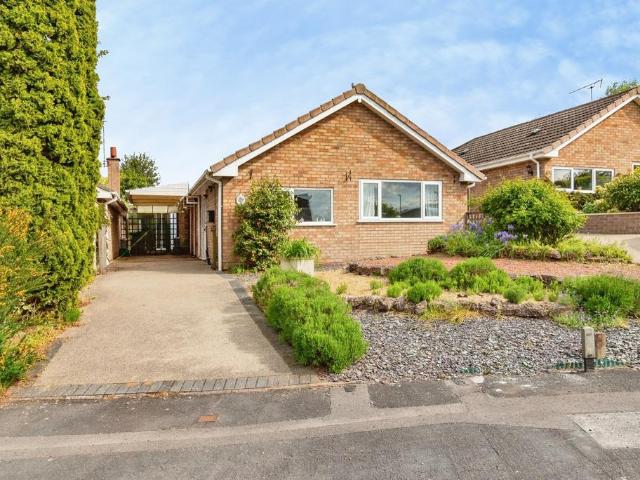 2 bedroom bungalow for sale