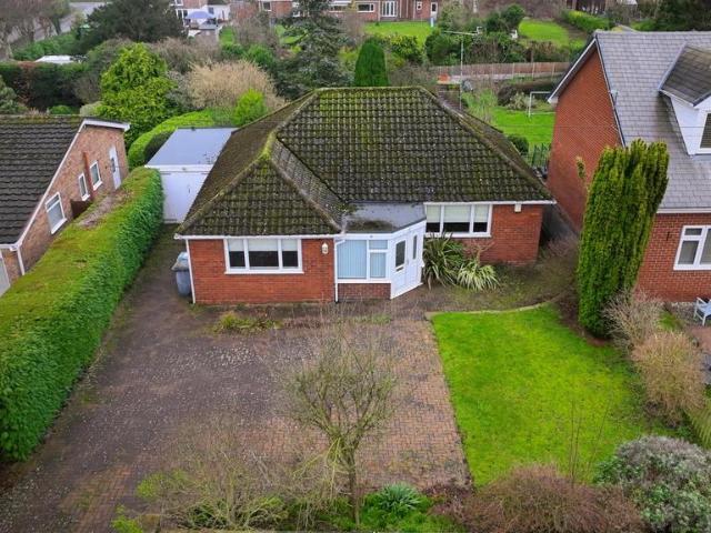 2 bedroom detached house for sale