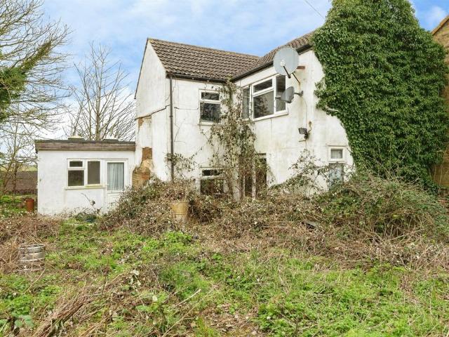 2 bedroom detached house for sale