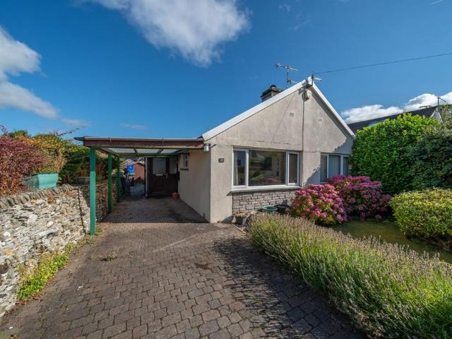 2 bedroom detached house for sale