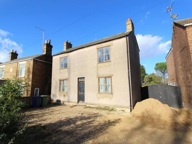 2 bedroom detached house for sale