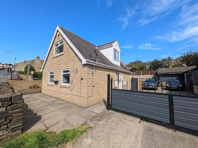 2 bedroom detached house for sale