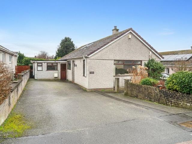 2 bedroom detached house for sale