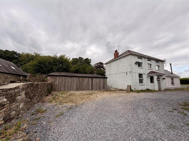 2 bedroom detached house for sale