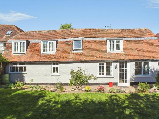 2 bedroom detached house for sale