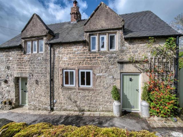 2 bedroom detached house for sale