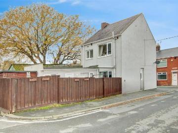 2 bedroom detached house for sale