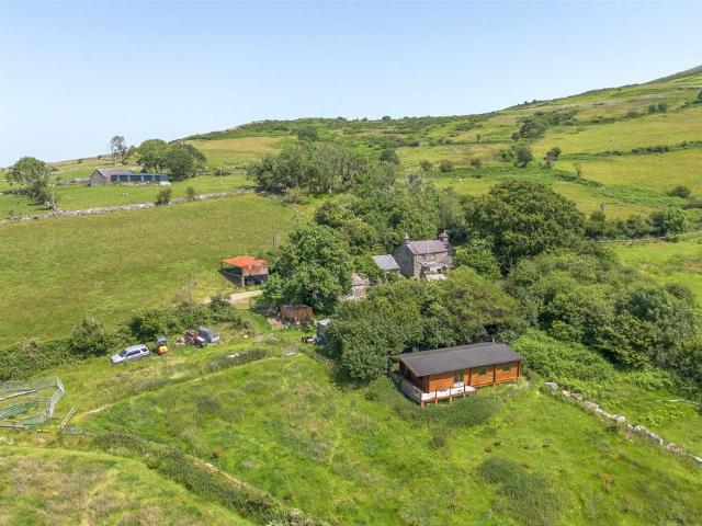2 bedroom detached house for sale