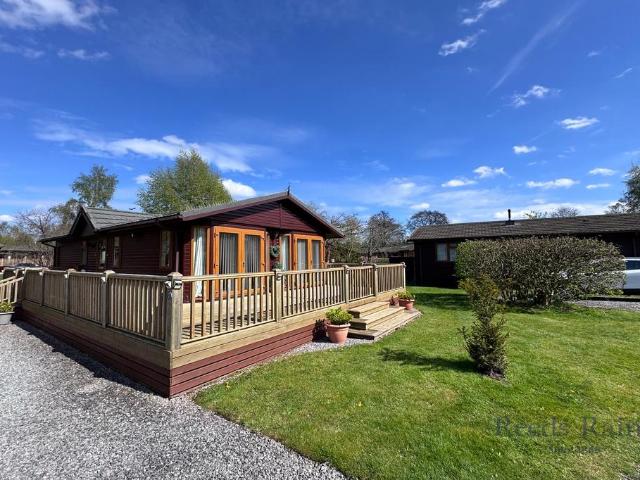 2 bedroom detached house for sale