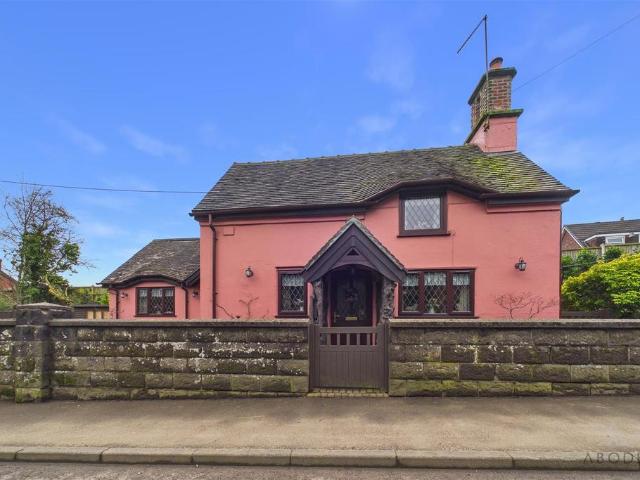 2 bedroom detached house for sale