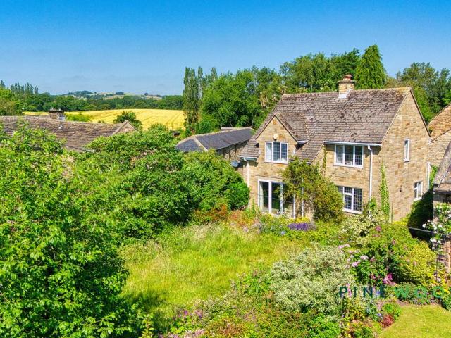 2 bedroom detached house for sale