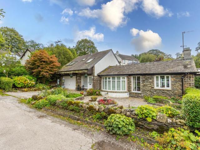 2 bedroom detached house for sale