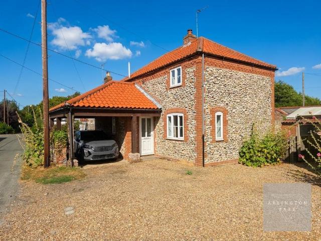 2 bedroom detached house for sale