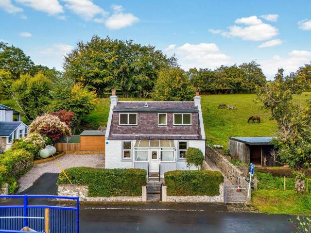 2 bedroom detached house for sale