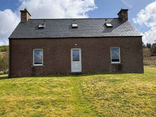 2 bedroom detached house for sale