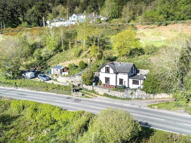 2 bedroom detached house for sale