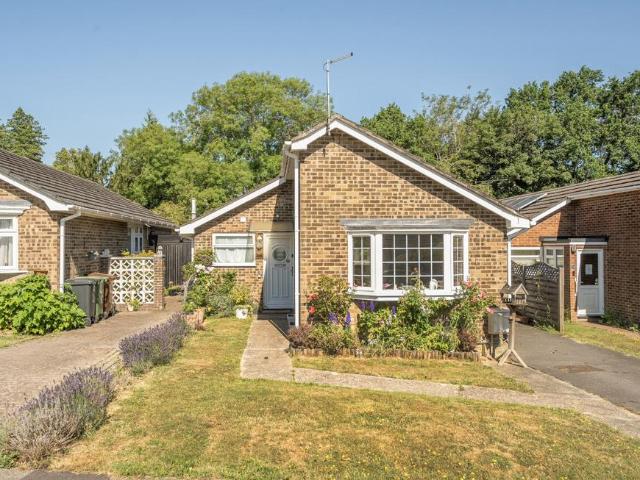 2 bedroom detached house for sale