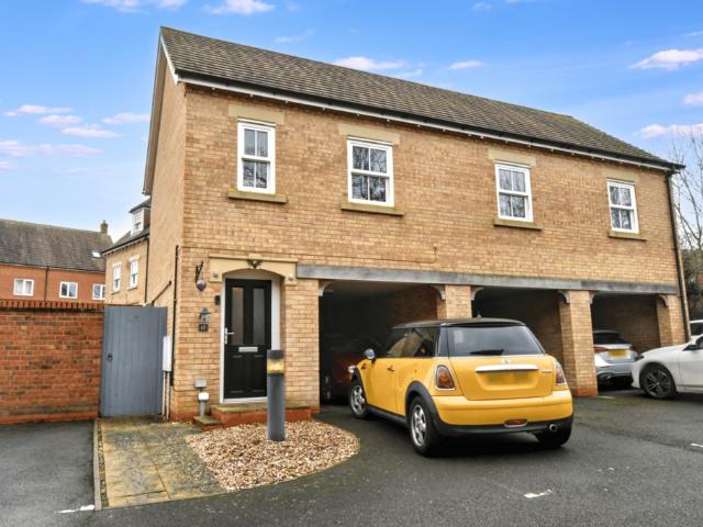2 bedroom detached house for sale