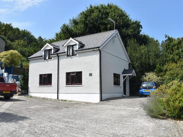 2 bedroom detached house for sale