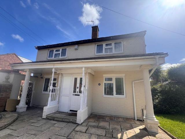 2 bedroom detached house for sale