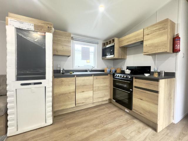 2 bedroom detached house for sale