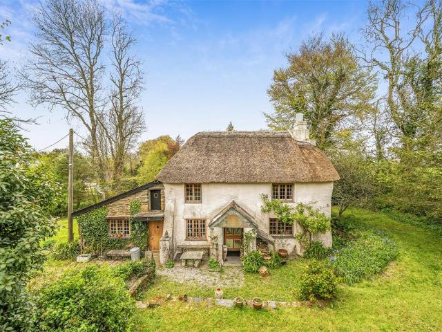 2 bedroom detached house for sale