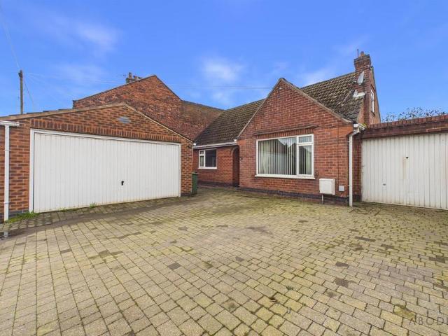 2 bedroom detached house for sale