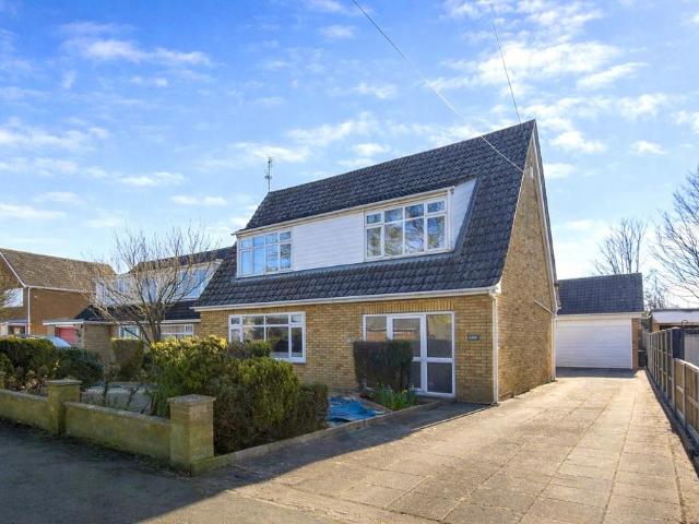2 bedroom detached house for sale