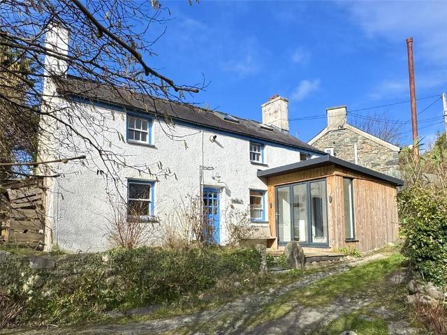 2 bedroom detached house for sale