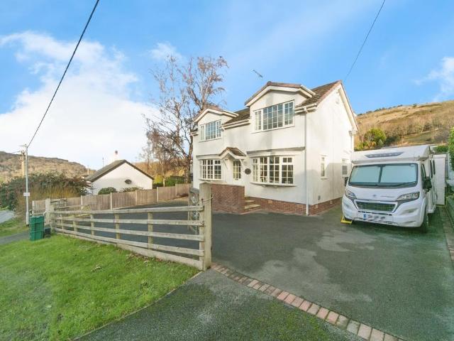 2 bedroom detached house for sale