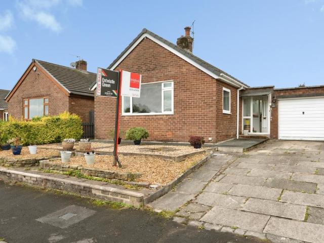 2 bedroom detached house for sale