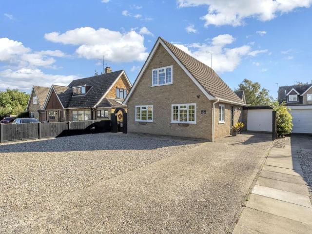 2 bedroom detached house for sale
