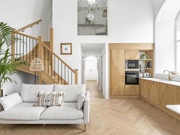 2 bedroom detached house for sale