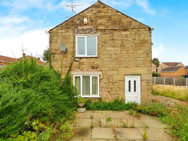 2 bedroom detached house for sale