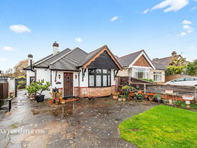 2 bedroom detached house for sale