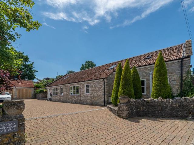 2 bedroom detached house for sale
