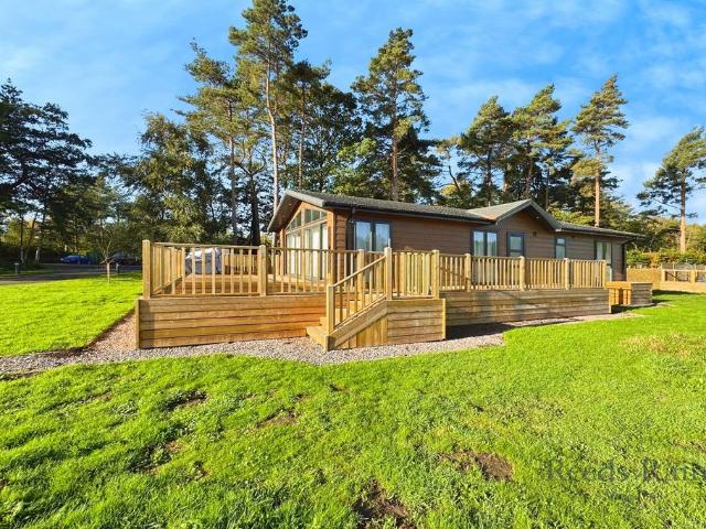 2 bedroom detached house for sale