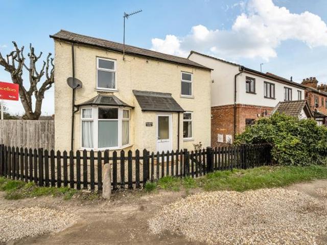 2 bedroom detached house for sale