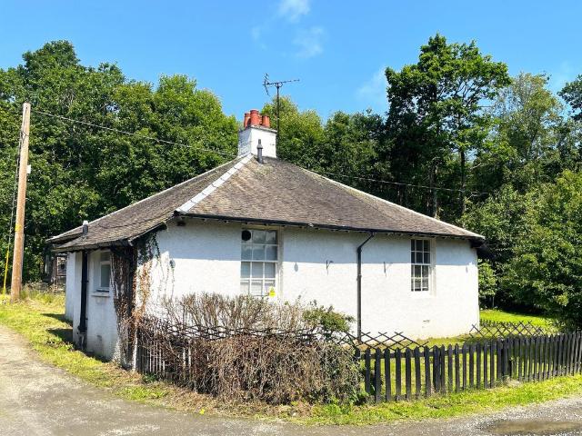 2 bedroom detached house for sale