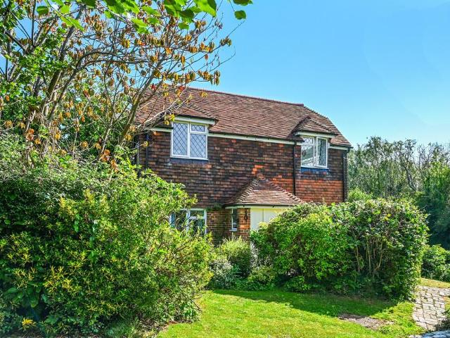 2 bedroom detached house for sale