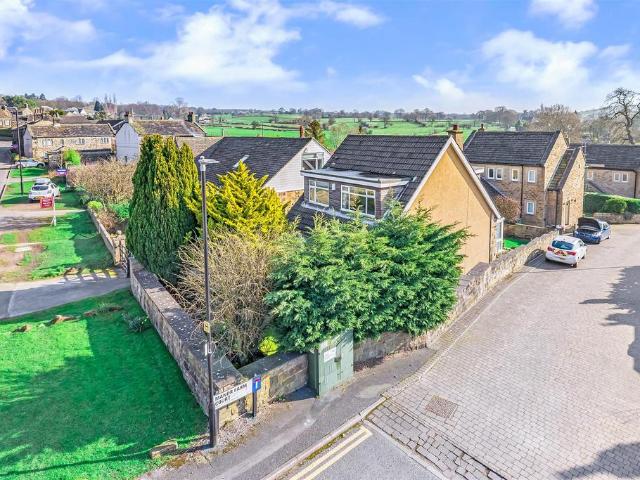 2 bedroom detached house for sale