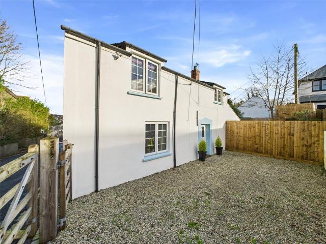 2 bedroom detached house for sale
