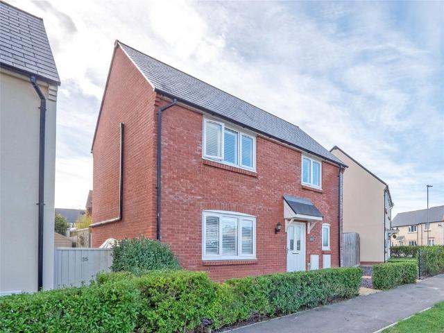 2 bedroom detached house for sale