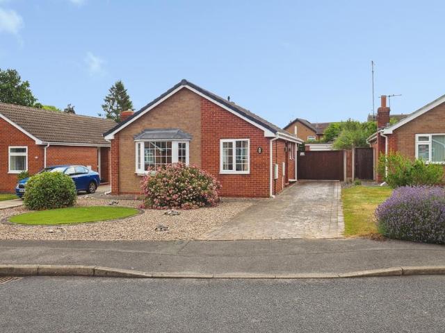 2 bedroom detached house for sale