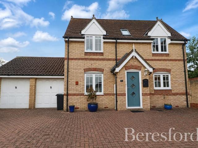 2 bedroom detached house for sale