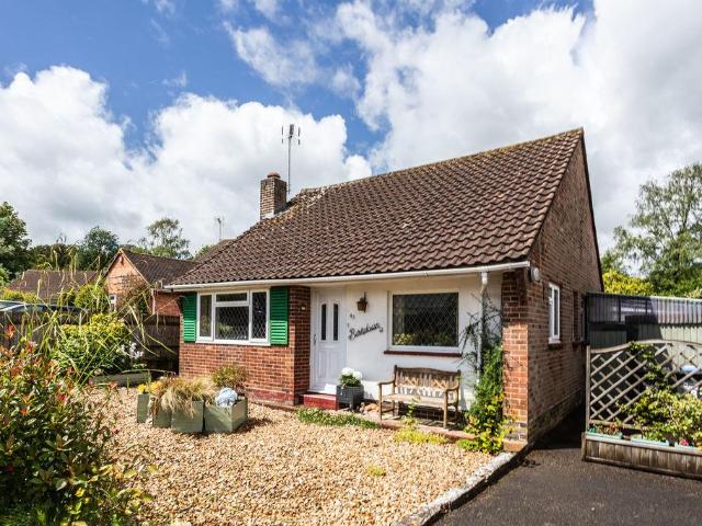 2 bedroom detached house for sale