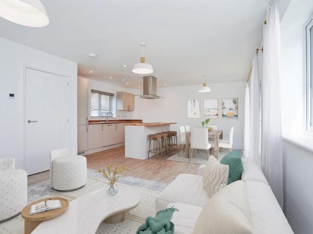 2 bedroom detached house for sale