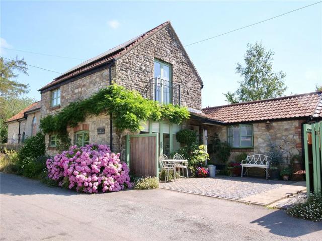2 bedroom detached house for sale
