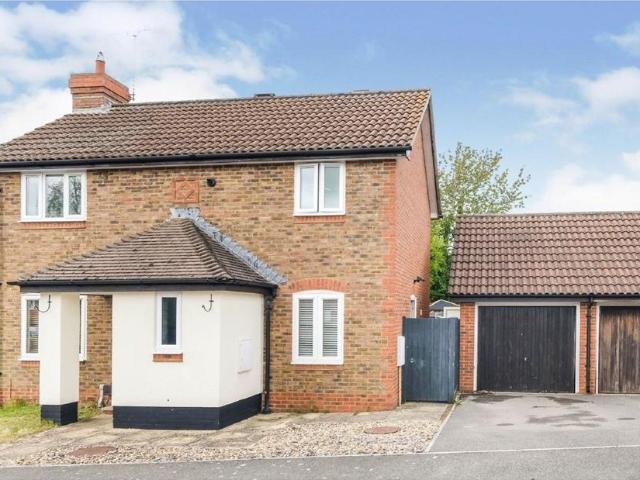 2 bedroom detached house for sale